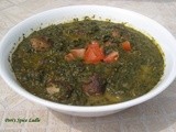 An Indian-style Spinach Curry with Mushrooms