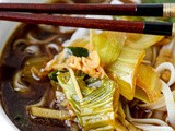 Baby Bok Choy Soup With Garlic and Ginger