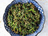 Gomae (Japanese Spinach Salad With Sesame Sauce)