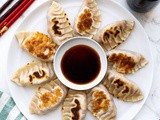 Kimchi Tofu Mandu (Korean Dumplings. – 만두)