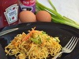 Egg Hakka Noodles / Egg Noodles (Indo Chinese Style)