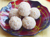 Rava Ladoo / Rava Laddu using Condensed milk