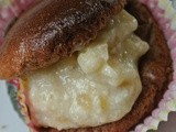 Choux au chocolat fourrés à la crème de banane sans gluten et sans lait