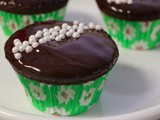 Red Wine Cupcakes with Chocolate Glaze