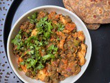 Green chickpea mushroom scramble