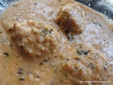 Potato Balls with Red Creamy Gravy