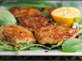 Meatless Monday: Cheesy Quinoa Cakes with Spicy Lemon Aioli