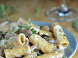 One Pot Creamy French Onion Pasta Bake