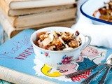 Almond Rhubarb Crumble (sugar- & flour-free)