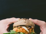 Carrot & chickpea burgers