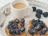 Toasts with peanut butter, cocoa powder & blackberries