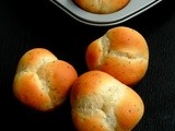 Black Poppyseeds Cloverleaf Dinner Rolls