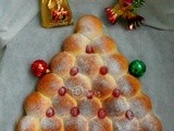 Christmas Tree in Brioche / Sapin de Noel