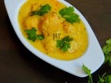 Kadhi Gole/Maharashtrian Channadal Balls in Kadhi