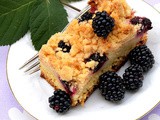 Ciasto z jeżynami, masą serową i kruszonką
