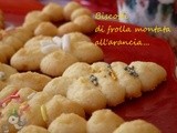 Biscotti natalizi di frolla montata all'arancia con spara biscotti c'è sempre una prima volta ^_