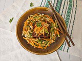 Easy Carrot Salad with Tofu