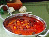 Chettinad Poondu Kuzhambhu | South Indian Recipes