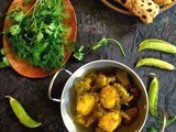 Hare Chutney wale Aloo or Potatoes cooked with green chutney