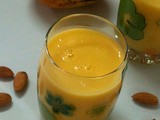 Oats, Nuts & Mango Smoothie