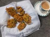 Ulli vada (maida ) / Onion fritters with maida