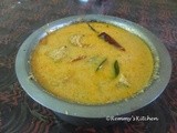 Unakkachemmeen manga muringakka curry/ Dry prawns with raw mango in coconut gravy