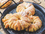 Resep Apple Rings, Apel Renyah Dipadukan Pastry Bertabur Topping Spesial