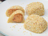 Resep Mochi Kacang Tanah Bertabur Wijen, Teksturnya Dijamin Kenyal dan Super Lembut