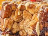 Christmas Crockpot Monkey Bread