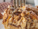 Cinnamon Roll Breakfast Casserole