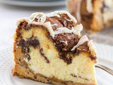 Cinnamon Roll Cheesecake