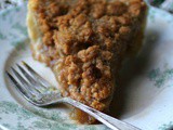 Dutch Apple Pie: Sweet, Crumbly Classic