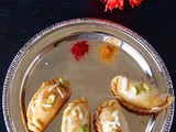 Mawa Gujiya