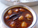 Poondu Kuzhambu (Garlic Gravy)