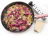 Fettuccine al radicchio con crema di funghi e radicchio stufato