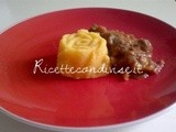 Ricetta goulash Ungherese con rosellina di polenta di Michele Mitch Brandi