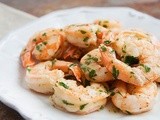 Insalata di scampi con i pinoli