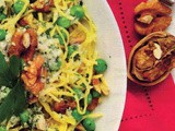 Tagliolini con noci, mascarpone e piselli