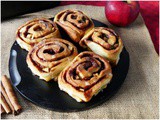 Cinnamon rolls alle mele