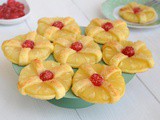 Crostatine di sfoglia all’ananas