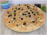 Focaccia tonno e olive