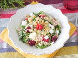 Insalata di cous cous ciliegie e feta