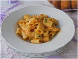 Pasta con crema di zucca e gamberi