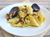 Pasta con mandorle e cozze