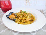 Pasta con peperoni e cozze