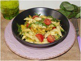 Pasta fredda con frittata e pesto