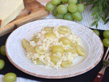 Risotto con uva e fontina