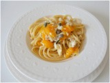 Spaghetti con ragù di spigola