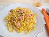 Tagliolini al salmone mandorle e limone