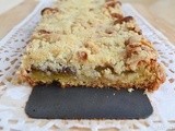 Torta crumble di prugne